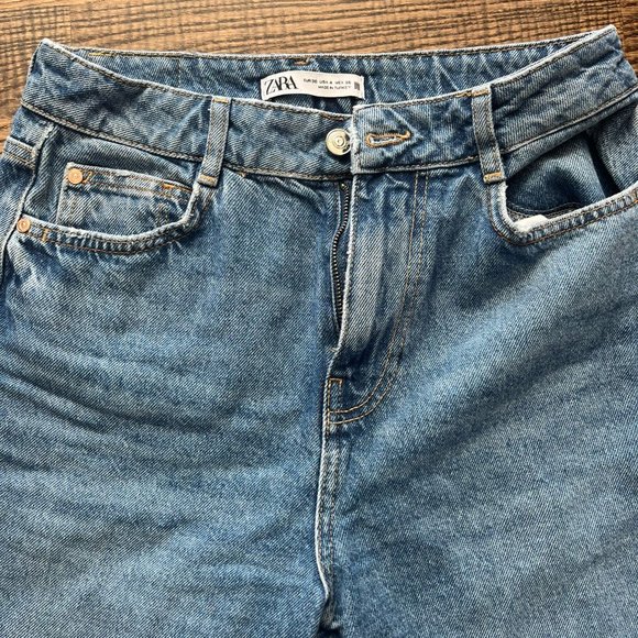 Zara Blue Jeans - Picture 5 of 6